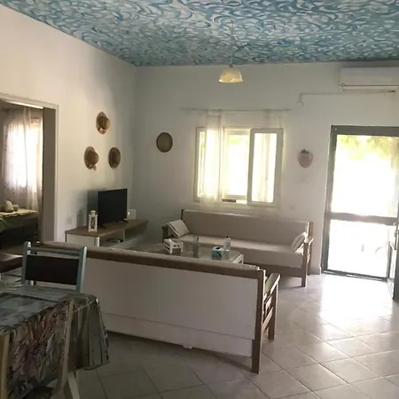 Дом отдыха Istos House