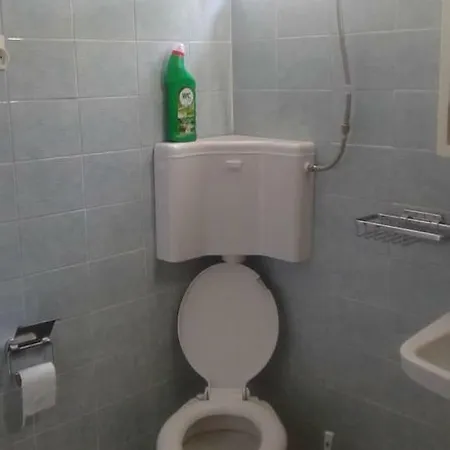 Istos House * Аспровальта