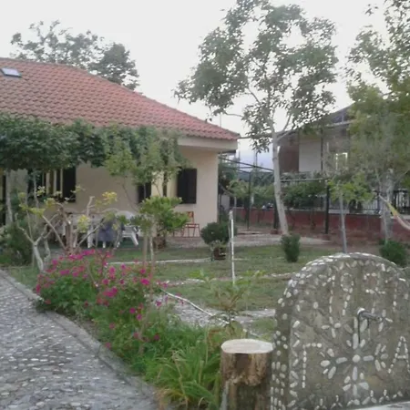 Istos House Ασπροβάλτα
