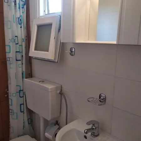 Istos House Аспровальта