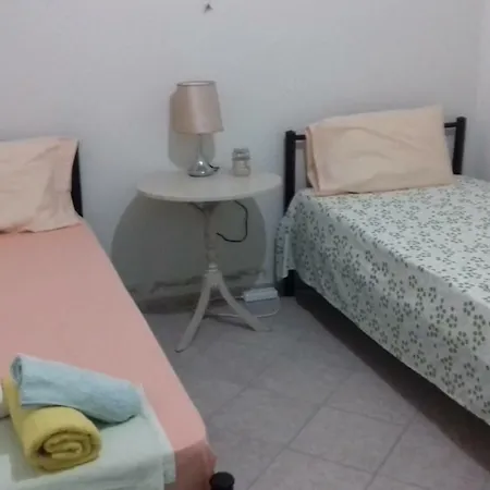 Istos House 펜션 *